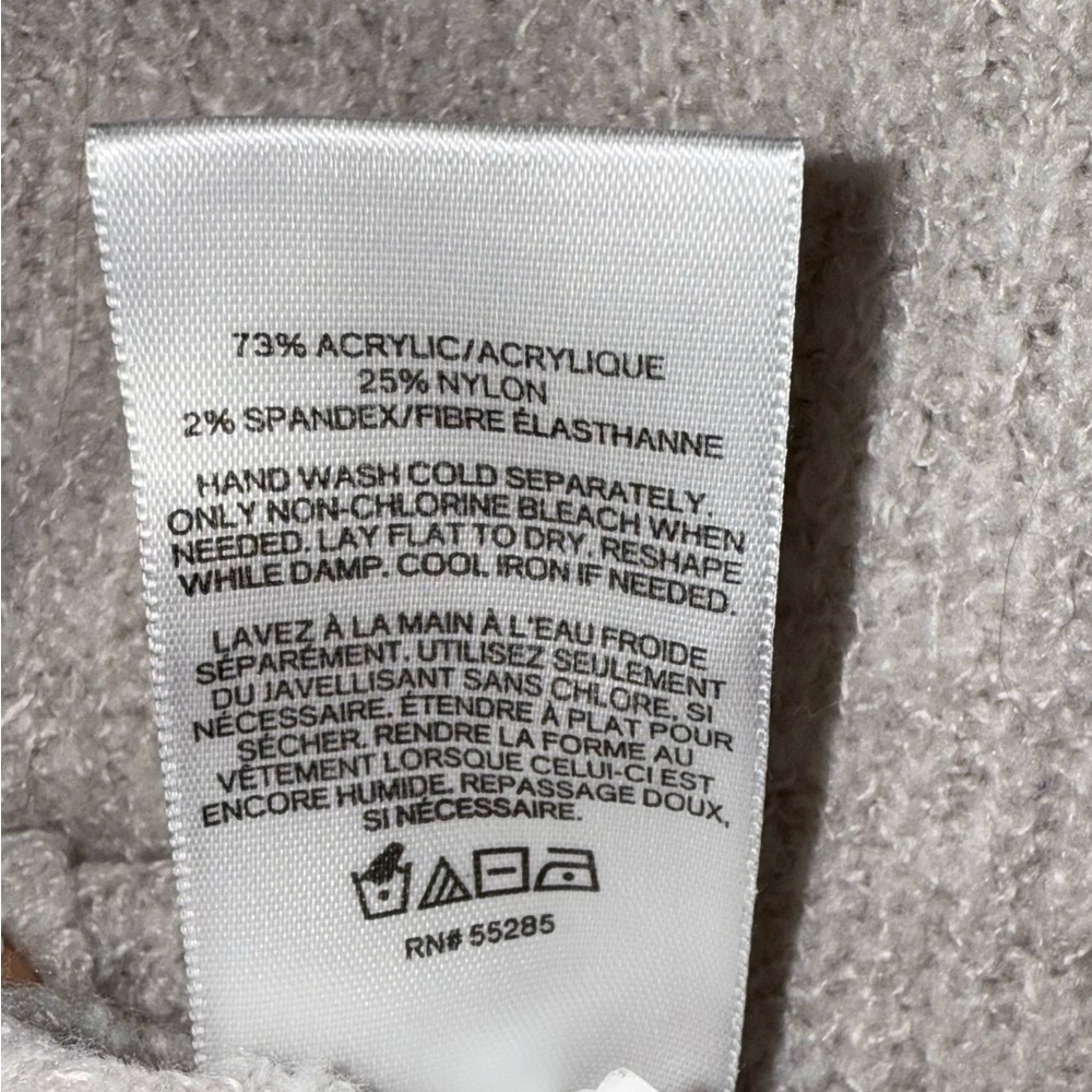 Express Soft Off White Sweater - Picture 5 of 5